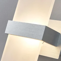 Aplique de pared LED Yorick de Lindby, 18 cm, aluminio/blanco con interruptor