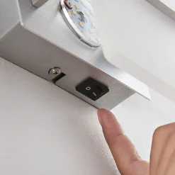 Aplique de pared LED Yorick de Lindby, 18 cm, aluminio/blanco con interruptor