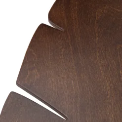Aplique de pared Lehti de Envostar, forma de hoja, nogal, 69 x 24 cm
