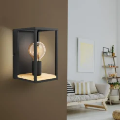 Aplique de pared Libertad, ancho 14 cm, negro/madera, acero