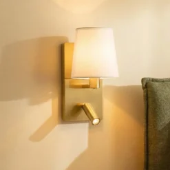 Aplique de pared Lindby Aiden, blanco, latón, brazo de lectura LED