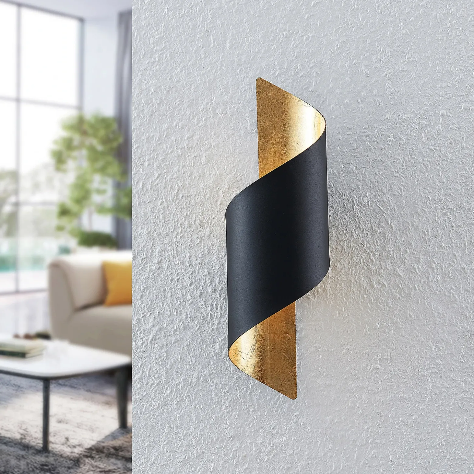 Aplique de pared Lindby Desirio, negro/oro, 35cm, metal