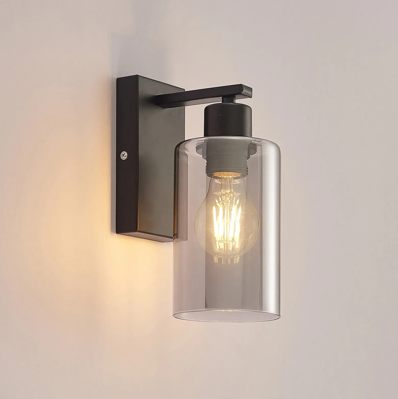Aplique de pared Lindby Emavi, negro/gris humo, cristal, E27