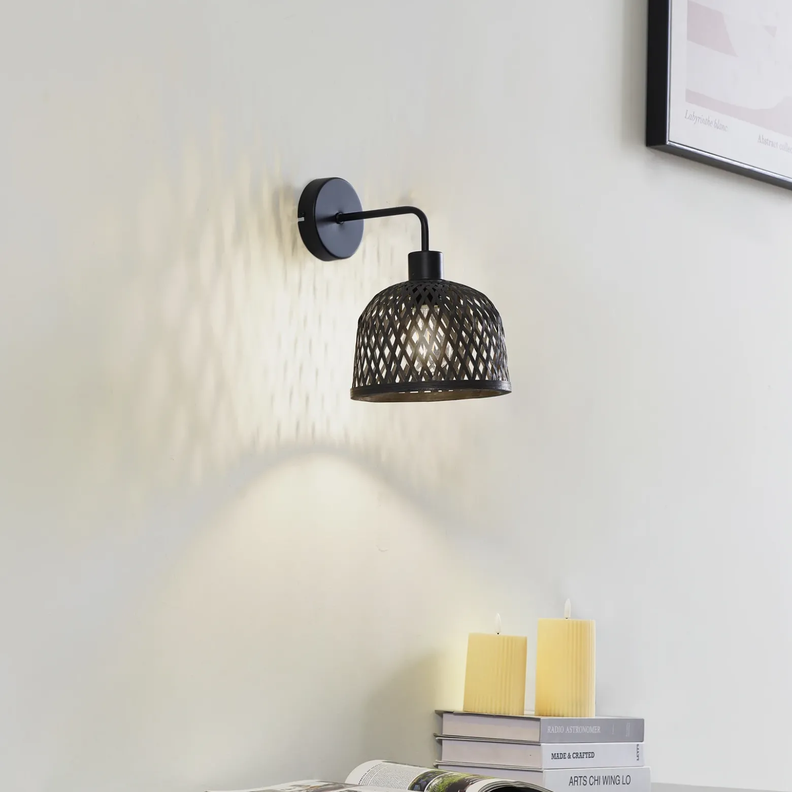 Aplique de pared Lindby Eskil, Ø 18,5 cm, negro, bambú