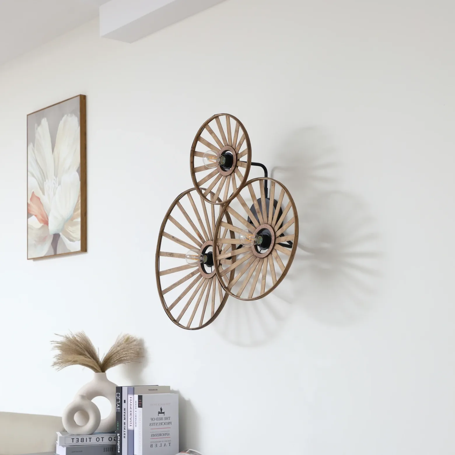 Aplique de pared Lindby Evandor, color natural, bambú, 3 luces, E27