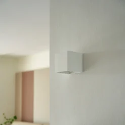 Aplique de pared Lindby Freja, blanco, escayola, G9