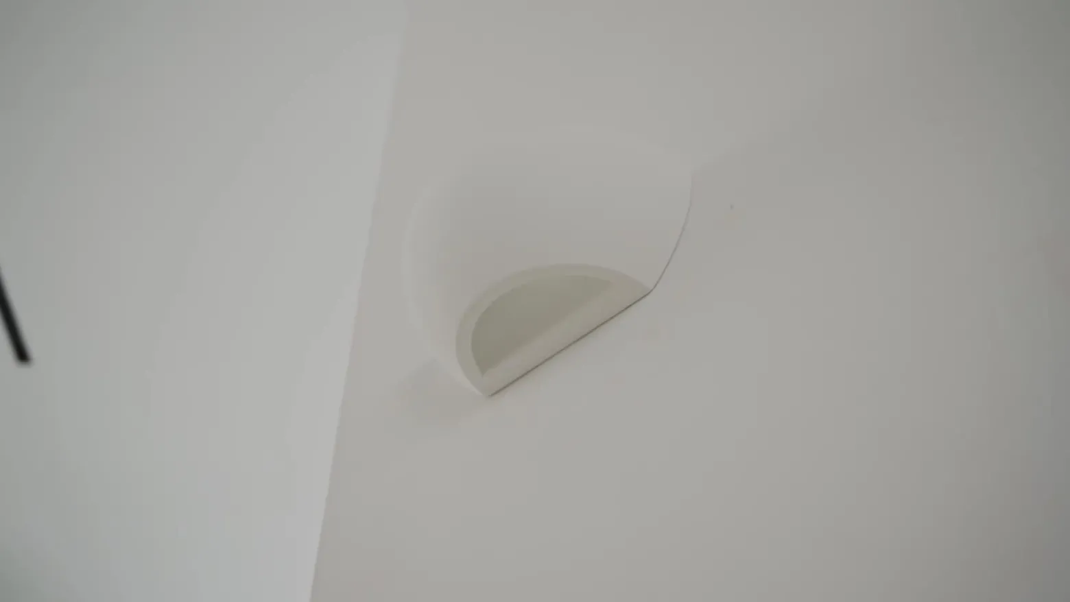 Aplique de pared Lindby «Jimmy», blanco, yeso, semicircular, 24 cm, E14