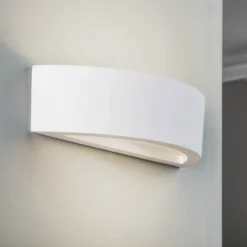 Aplique de pared Lindby Konstantin, ancho 30 cm, blanco, escayola, E14