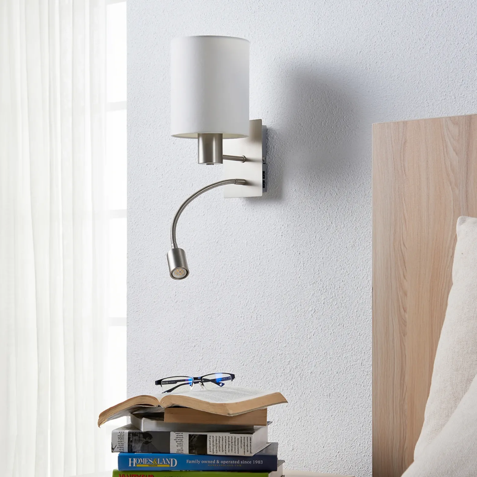 Aplique de pared Lindby Shajan, 29 cm, textil, E27, brazo de lectura LED