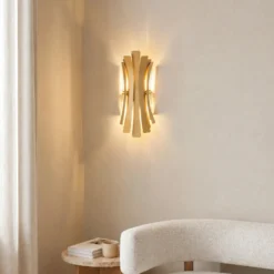 Aplique de pared Lınea, color dorado, altura 48 cm, metal, E14