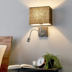 Aplique de pared Lucande Rebekka, 31 cm, negro, brazo de lectura LED
