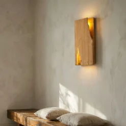 Aplique de pared Lucande Tarry, madera, ancho 45 cm, 2 x E14
