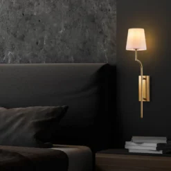 Aplique de pared Lumora, blanco/dorado, altura 72 cm, tejido/metal, E27