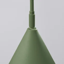 Aplique de pared LYS, verde oliva, Ø 14 cm, metal, enchufe, E14