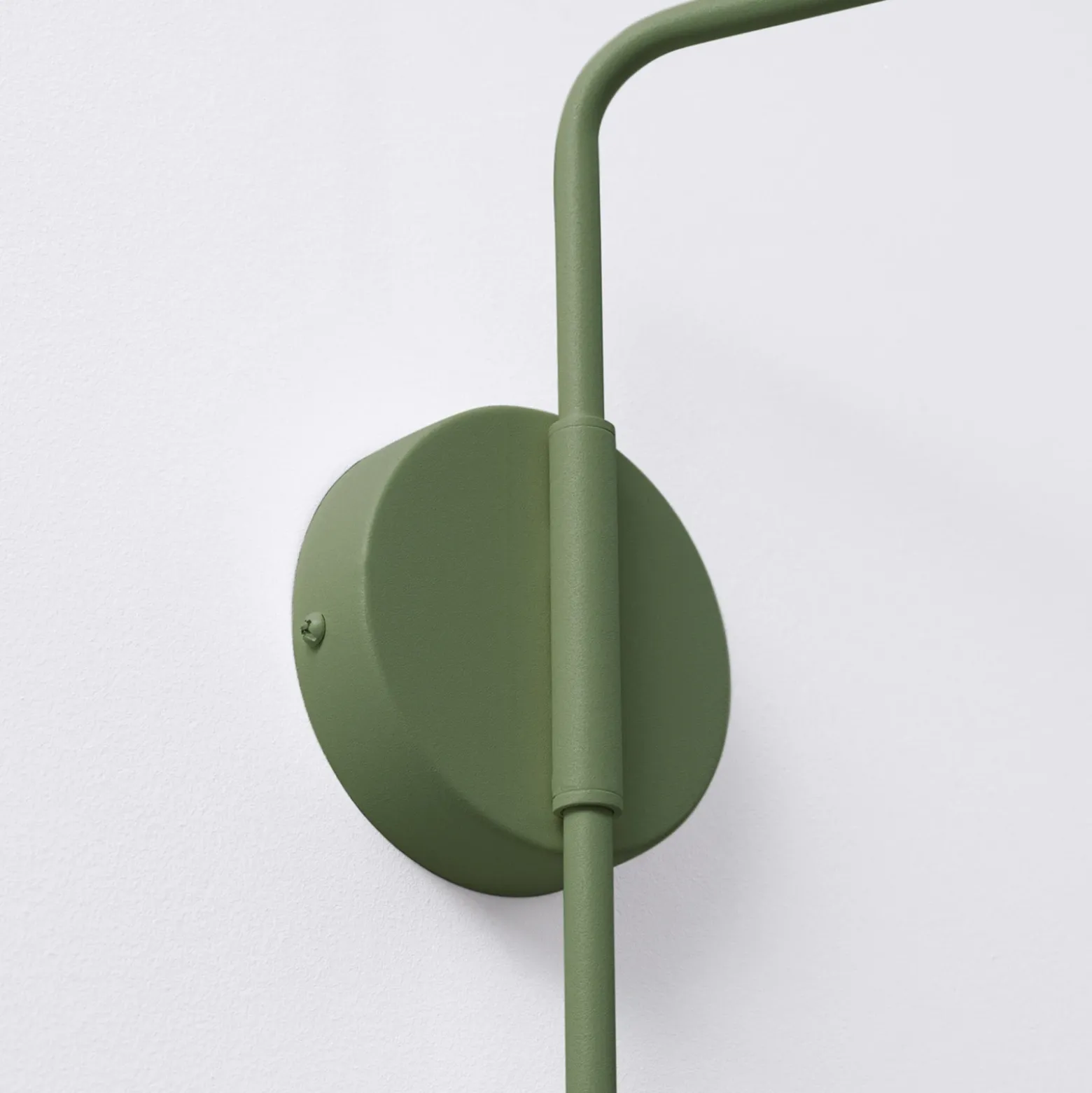 Aplique de pared LYS, verde oliva, Ø 14 cm, metal, enchufe, E14