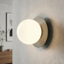 Aplique de pared Minerva, opalino/beige, Ø 15 cm, cristal/metal, E14