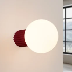 Aplique de pared ORBI, rojo oscuro, vidrio/metal, Ø 12 cm, IP44, G9