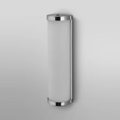 Aplique de pared OSRAM BATHROOM, cromada, longitud 32 cm, metal/vidrio, IP44