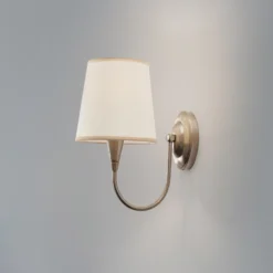 Aplique de pared Pardo, latón, metal/tejido, altura 31 cm, E27