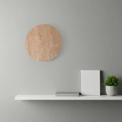 Aplique de pared Rito de Envostar, madera clara, Ø 30 cm