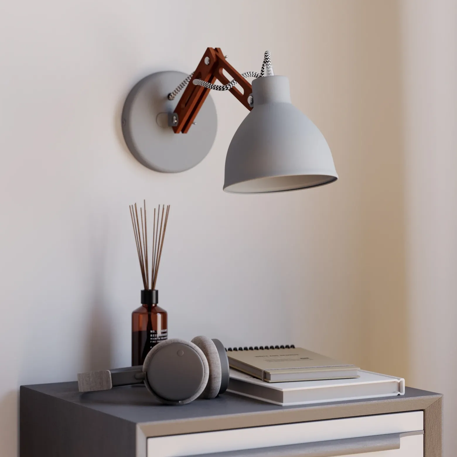 Aplique de pared Skansen, brazo de madera ajustable, gris