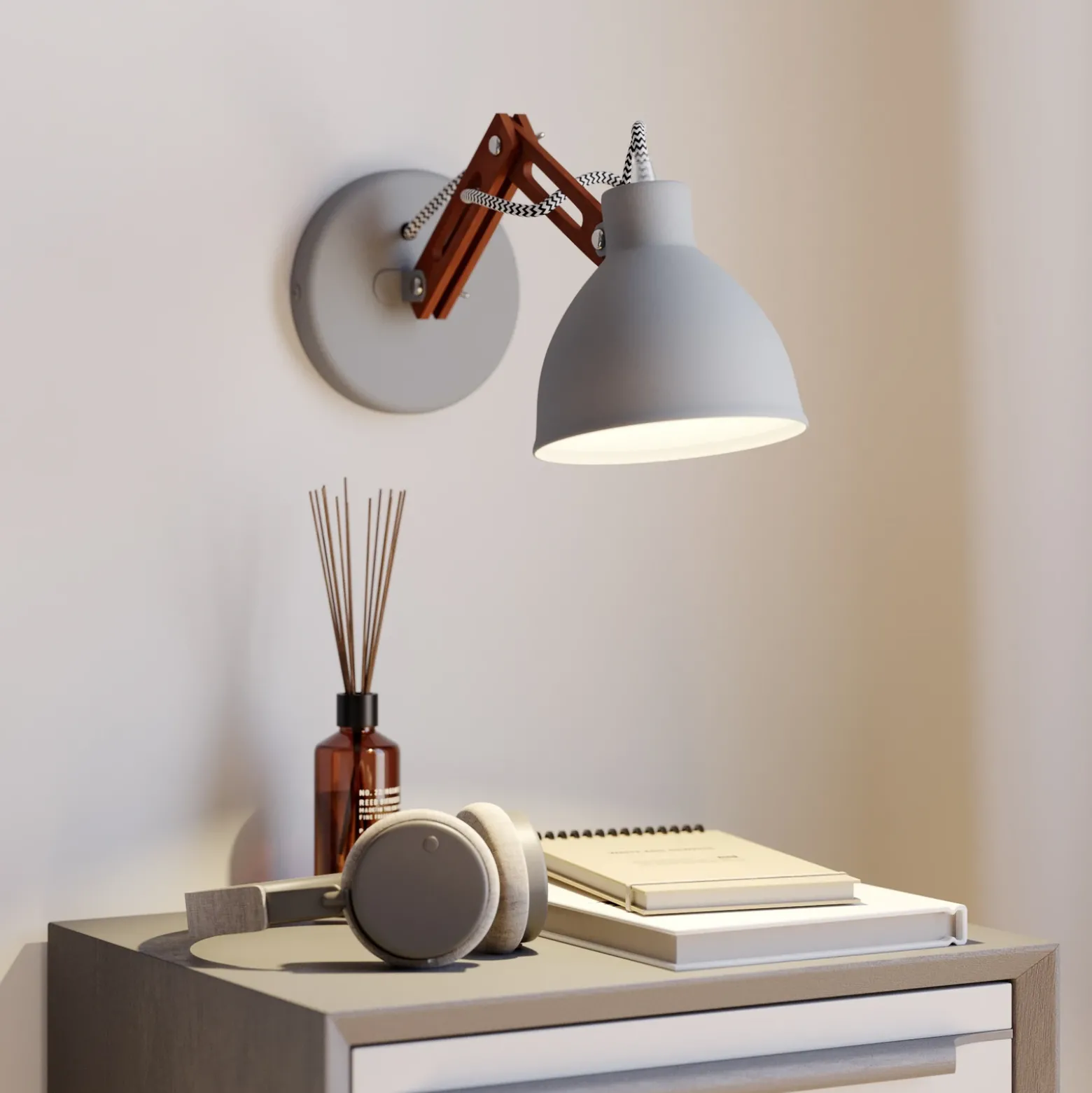 Aplique de pared Skansen, brazo de madera ajustable, gris