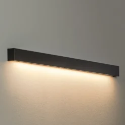 Aplique de pared Straight L, 122 cm, negro