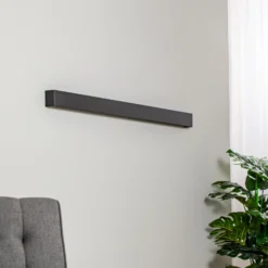 Aplique de pared Straight L, 122 cm, negro