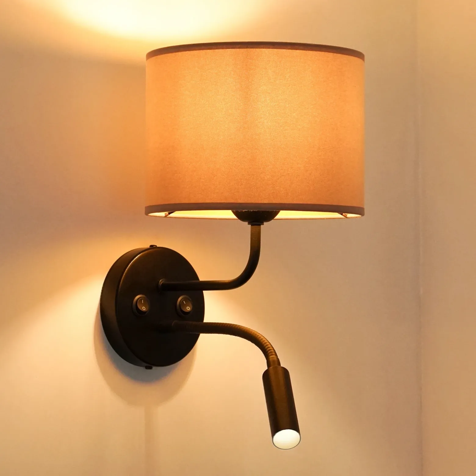 Aplique de pared, terciopelo, negro/beige, brazo de lectura