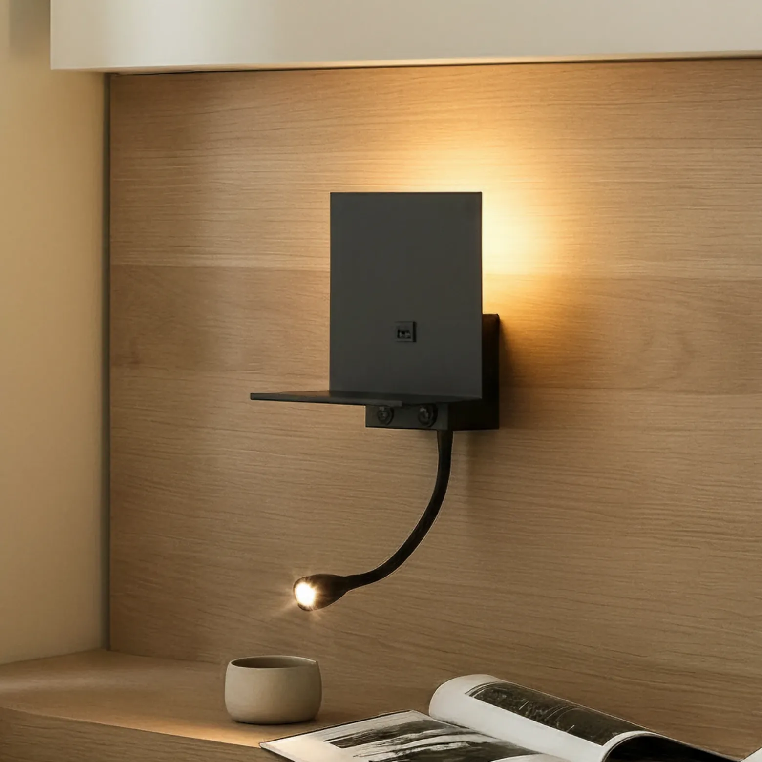 Aplique de pared Thorid de Lindby, negro, USB, lámpara de lectura LED, G9