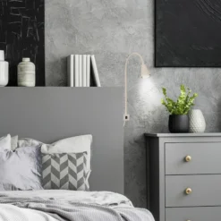 Aplique de pared Tuso, beige, orientable, para montar junto a la cama, GU10