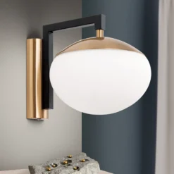 Aplique Josephine con pantalla de vidrio