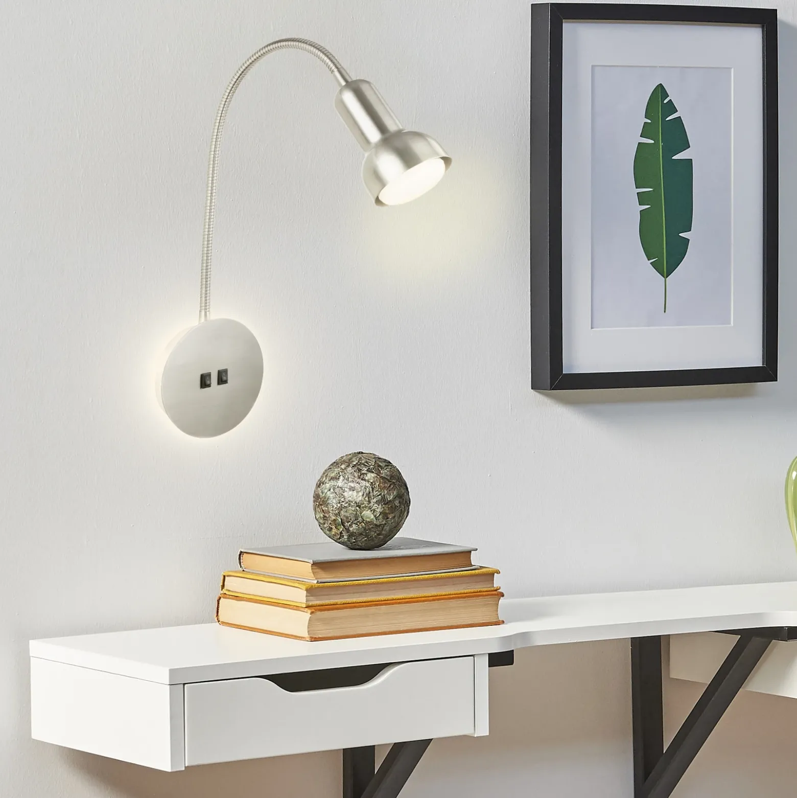 Aplique LED 2178012 Double-Switch, níquel mate