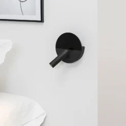 Aplique LED Duas con toma de carga USB, negro