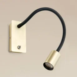 Aplique LED Kurt latón mate con brazo flexible