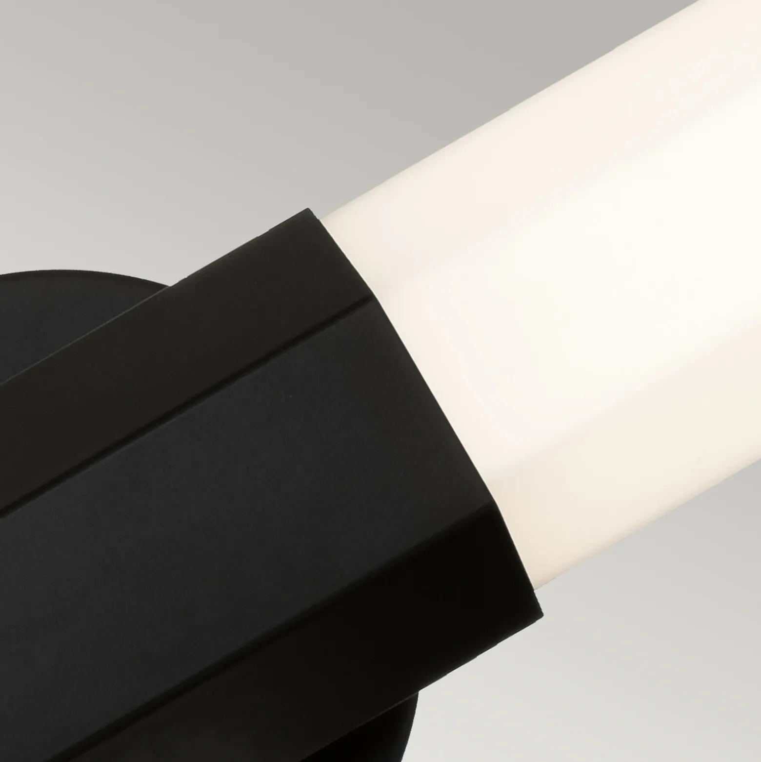 Aplique LED para baño Facet Dual, negro, 2 luces, ancho 66 cm
