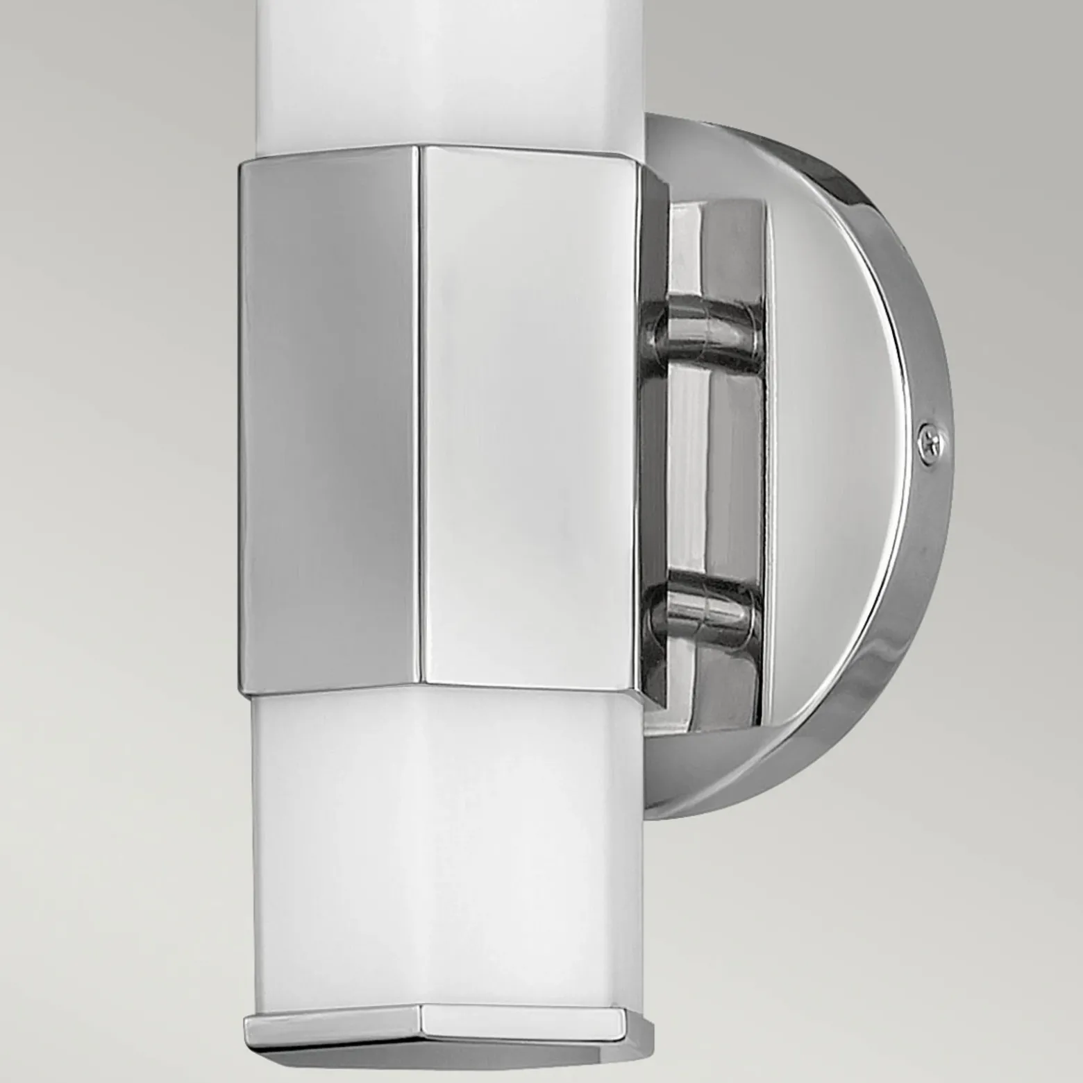 Aplique LED para baño Facet Single, 3000 K, cromo