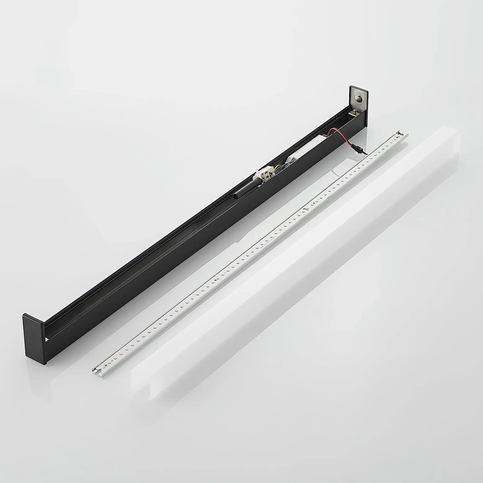 Aplique LED para baño Ulisan de Lindby, 89 cm, negro, angular