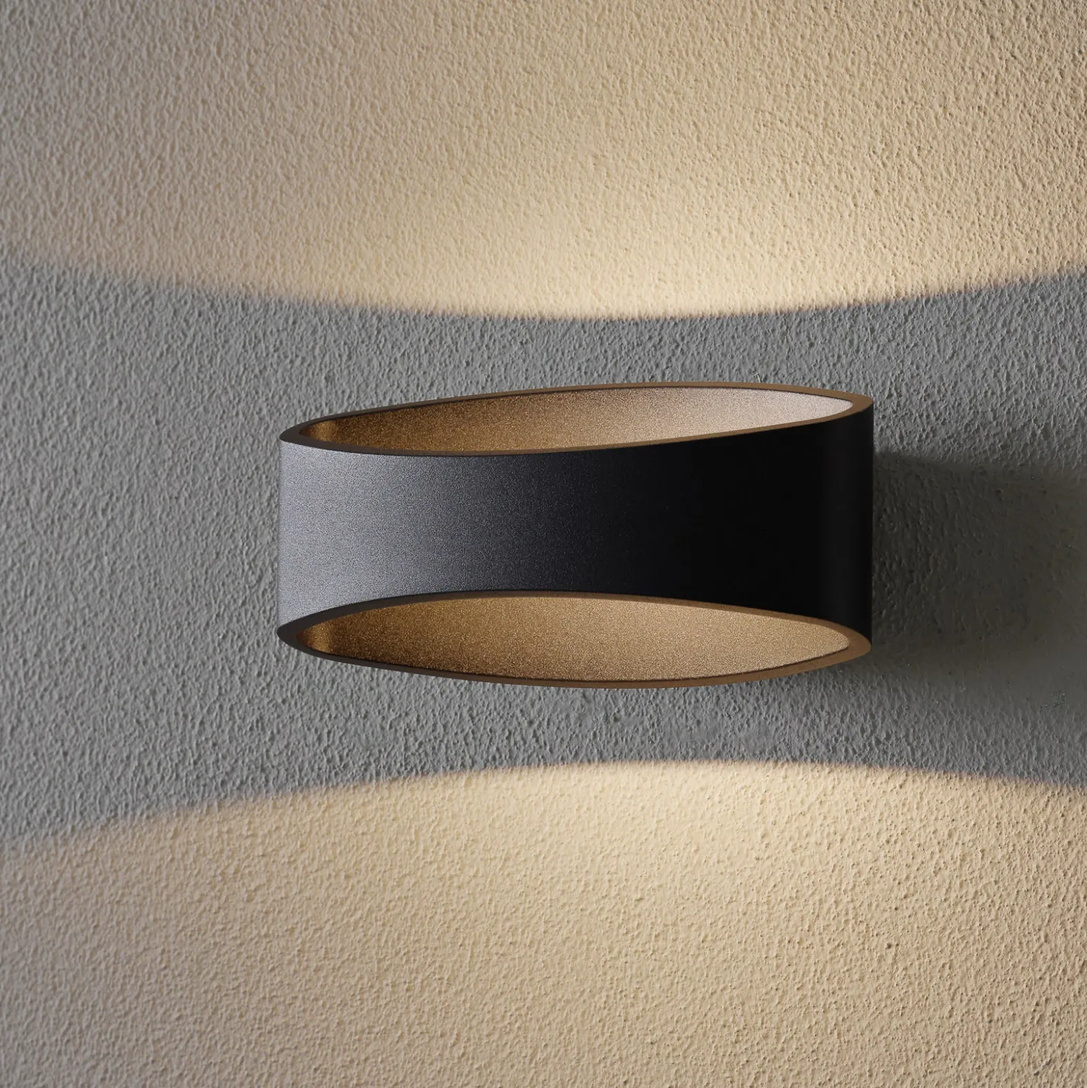 Aplique LED Trame, forma ovalada en negro