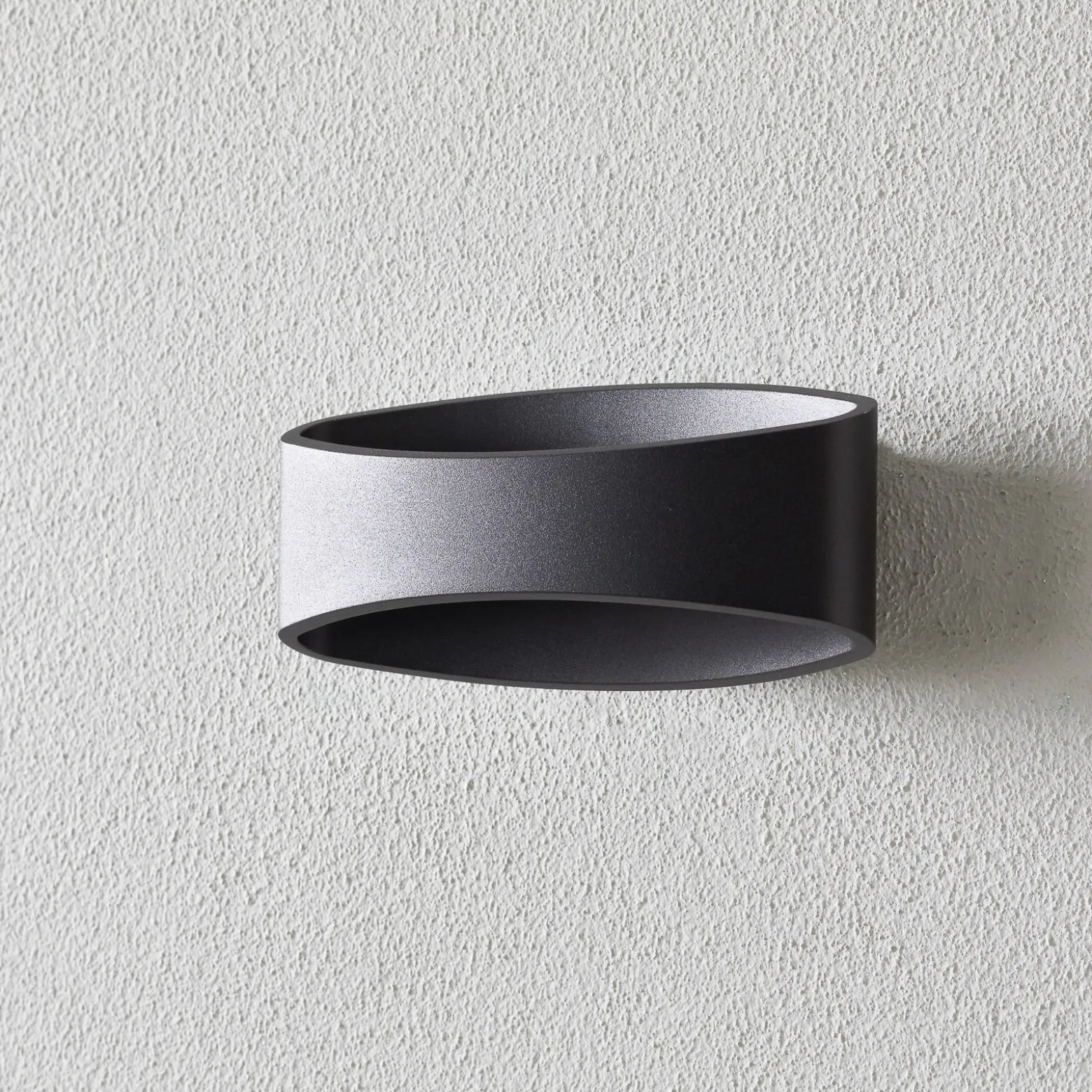 Aplique LED Trame, forma ovalada en negro
