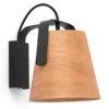 Aplique Stood con pantalla de madera de cerezo