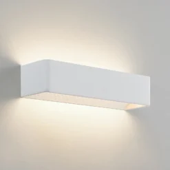 Arcchio Aplique de pared LED Karam, 37 cm, blanco, metal, arriba/abajo