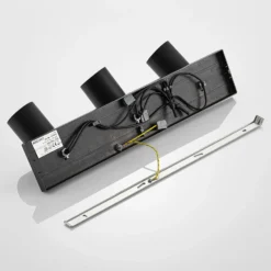 Arcchio Foco Brinja, negro, angular, Ø 6 cm, 3 luces, GU10