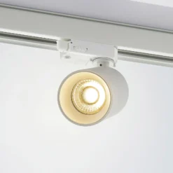 Arcchio Foco de riel Brinja, blanco, Ø 6 cm, trifásico, GU10