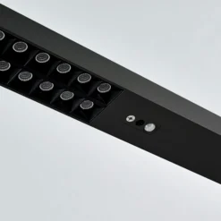 Arcchio Lámpara de pie LED para oficina Jolinda, negra, 4000 K, sensor