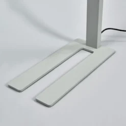 Arcchio lámpara de pie LED para oficina Jolinda, plata, 4.000 K, sensor