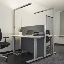 Arcchio lámpara de pie LED para oficina Jolinda, plata, 4.000 K, sensor