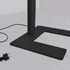 Arcchio Lámpara de pie para oficina Aila, negra, sensor de luz diurna