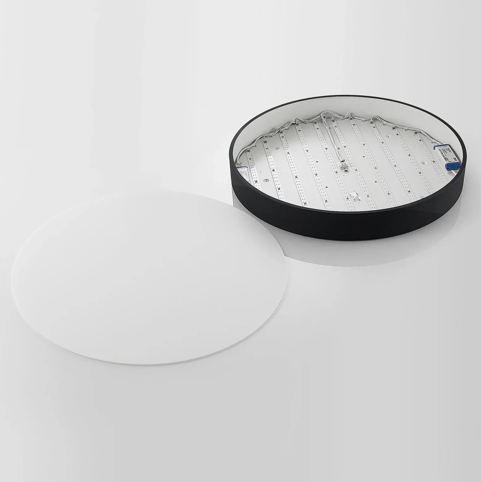 Arcchio Lámpara LED de techo Noabelle, Ø 80 cm, negra, metal