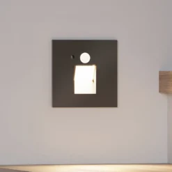 Arcchio Neru empotrada LED sensor angular, negro